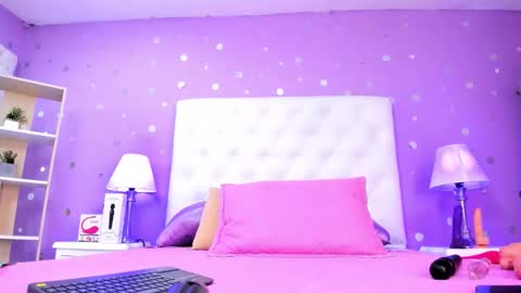 Sophia  online show from 10.04.25