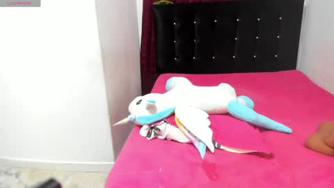 Snapshot of sophia_moons_ chatting on 04.21.26 sophia_moons_ online show from 04.21.26