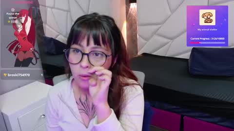 Sophi  online show from 09.17.25