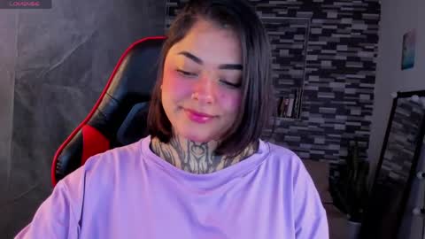 Snapshot of sophiaa_cherry chatting on 04.19.26 Sophia online show from 04.19.26