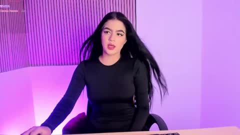 Snapshot of sophiaa_taylor_ chatting on 05.22.26 online show from 05.22.26