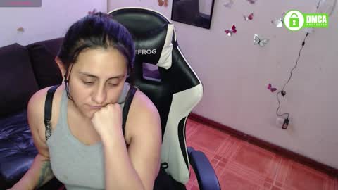 sophiaa_vega_ online show from 11.13.25