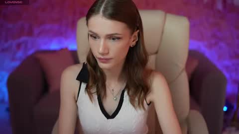 Snapshot of sophiaadream chatting on 06.14.26 Sophia online show from 06.14.26