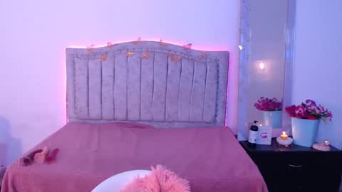 Sophiee online show from 12.19.25