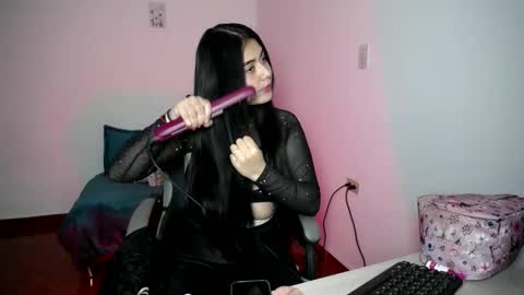 sophia online show from 10.21.25