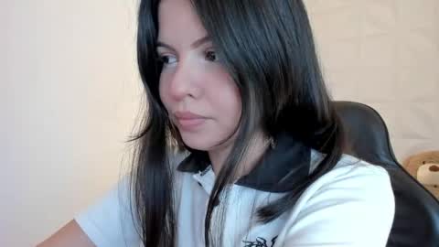 Snapshot of sophiahowland chatting on 04.24.26 Sophia Howland online show from 04.24.26