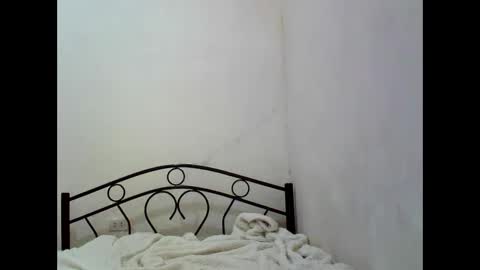 sophialaurel online show from 09.11.25