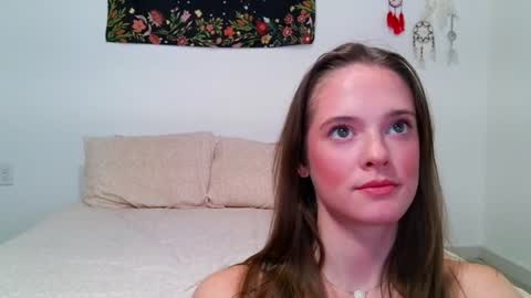 Snapshot of sophiaskyee444 chatting on 06.26.26 sophiaskyee444 online show from 06.26.26