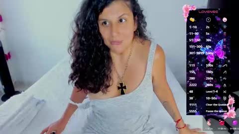 Sophia  online show from 09.24.25