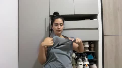 Snapshot of sophie_foxxx chatting on 04.28.26 Sophie online show from 04.28.26