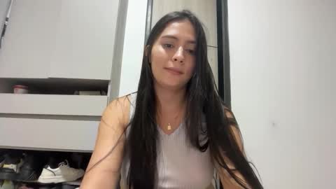 Snapshot of sophie_foxxx chatting on 05.22.26 Sophie online show from 05.22.26