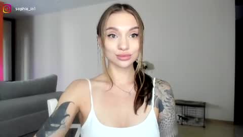 Snapshot of sophie_in chatting on 07.07.26 Sonya online show from 07.07.26