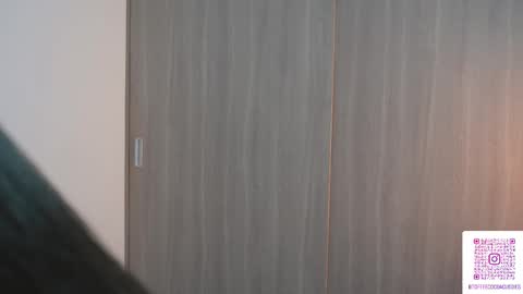 Sophie or Sof online show from 04.13.26