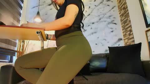 Sophie online show from 11.25.25