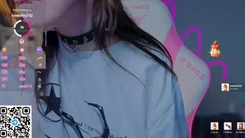 Snapshot of sophie_nomenal_ chatting on 05.04.26 sophie_nomenal_ online show from 05.04.26