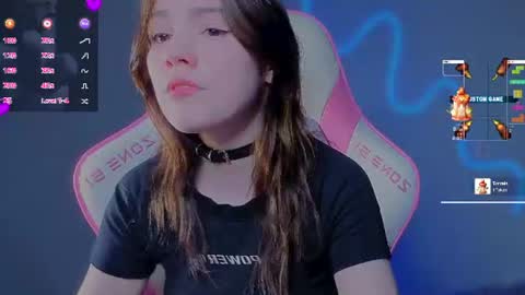 Snapshot of sophie_nomenal_ chatting on 07.25.26 sophie_nomenal_ online show from 07.25.26