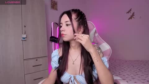 Sophie online show from 09.24.25