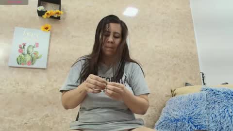 Snapshot of sophie_tyler25 chatting on 06.01.26 SOPHIE TYLER online show from 06.01.26