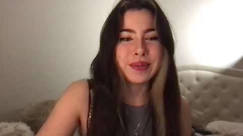 Snapshot of sophiebellexo chatting on 11.18.25 Sophie Belle online show from 11.18.25