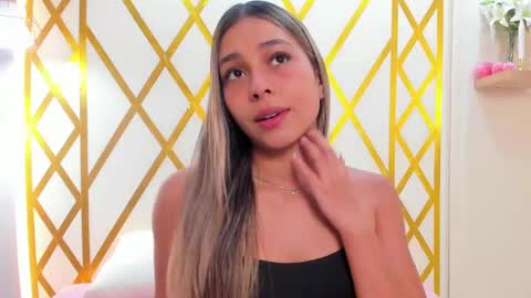 Sophie online show from 04.17.26