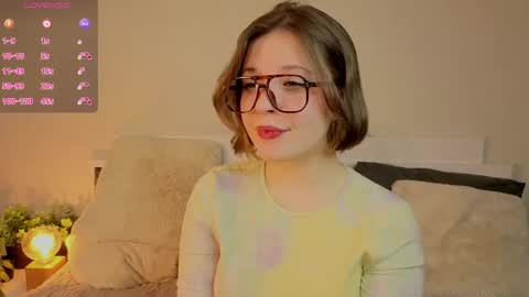 Snapshot of sophieblush chatting on 04.16.26 Sophia online show from 04.16.26