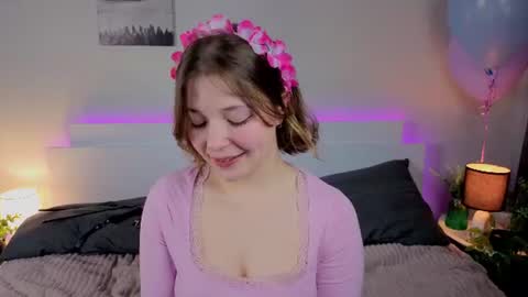 Snapshot of sophieblush chatting on 07.08.26 Sophia online show from 07.08.26