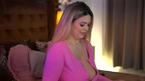 Sophie online show from 12.03.25