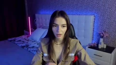 Snapshot of sophiecherrie chatting on 02.23.25 Sophie online show from 02.23.25