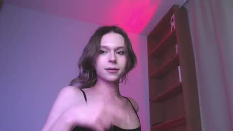 Snapshot of sophiediamond_x chatting on 12.04.25 sophiediamond_x online show from 12.04.25