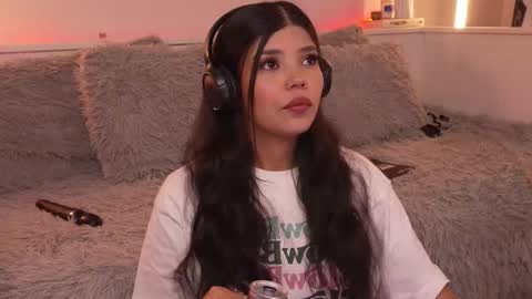 Sophiee  online show from 01.12.26