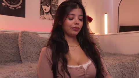 Sophiee  online show from 01.16.26