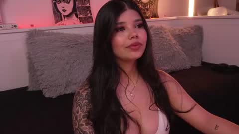 Snapshot of sophiee_art chatting on 07.02.26 Sophiee online show from 07.02.26