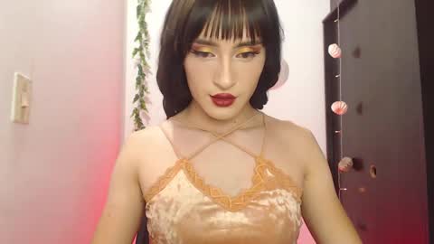 Sophie online show from 02.11.25