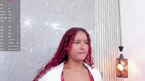 Snapshot of sophiee_velvet chatting on 02.04.25 online show from 02.04.25