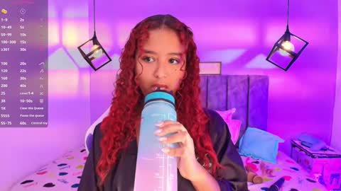 Snapshot of sophiee_velvet chatting on 09.23.25 online show from 09.23.25