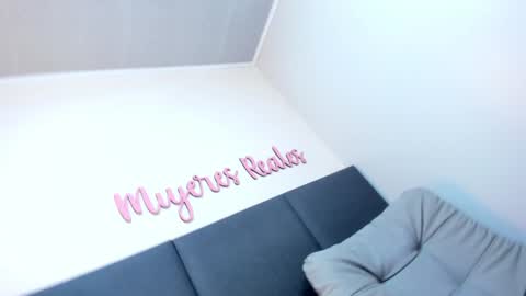 sophieharris__ online show from 01.22.25