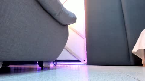 sophieharris__ online show from 02.08.25