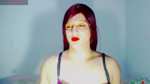 Snapshot of sophiehillsxo chatting on 07.16.26 sophiehillsxo online show from 07.16.26