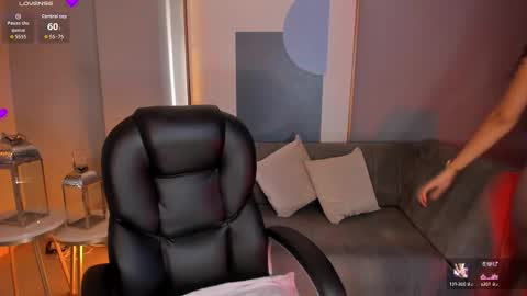 Sophie Houston online show from 09.24.25