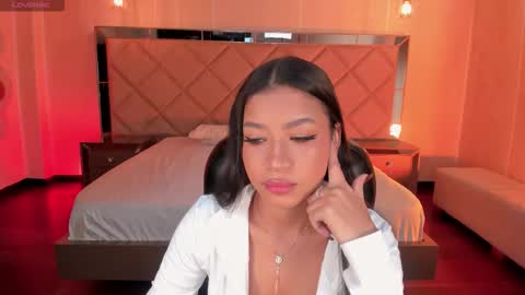 Snapshot of sophiehouston_ chatting on 03.03.26 Sophie Houston online show from 03.03.26