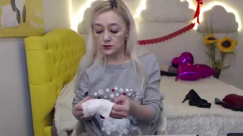 sophiekittyy online show from 02.13.25