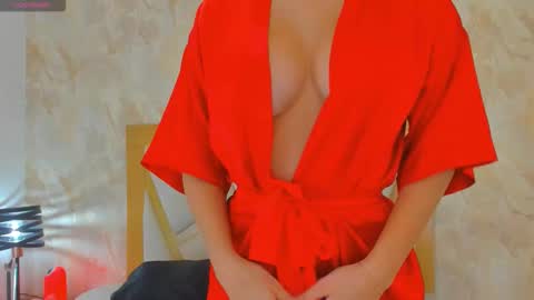 Sophie online show from 12.21.25