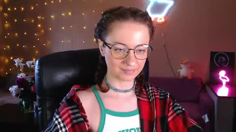 Snapshot of sophieleroux chatting on 05.26.26 sophieleroux online show from 05.26.26