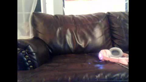 Snapshot of sophiepizza chatting on 12.31.24 Soph online show from 12.31.24