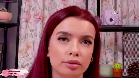 Snapshot of sophieraee chatting on 05.04.26 sophieraee online show from 05.04.26