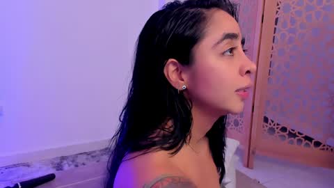 Snapshot of sophierooy chatting on 12.13.24 sophierooy online show from 12.13.24