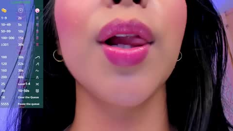 Snapshot of sophierooy chatting on 12.20.24 sophierooy online show from 12.20.24