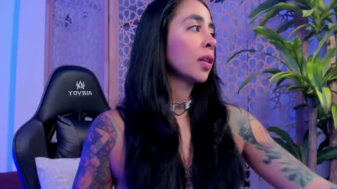 Snapshot of sophierooy chatting on 01.24.25 sophierooy online show from 01.24.25