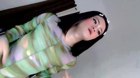 Snapshot of sophieslutx chatting on 05.22.26 SOPHIEX online show from 05.22.26