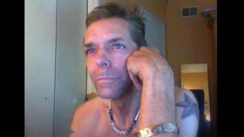 Snapshot of sophiestar12 chatting on 12.20.24 Sophiestar online show from 12.20.24